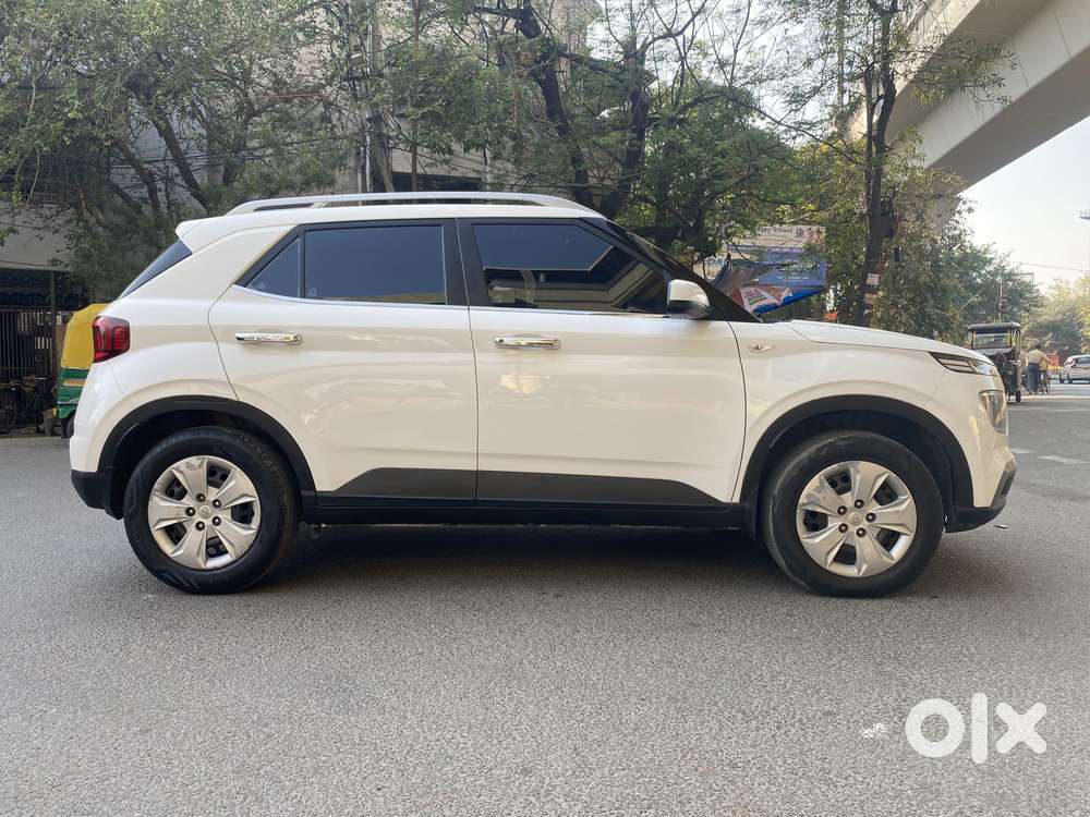 Hyundai Venue S Mt 1.2 Kappa, 2022, Petrol