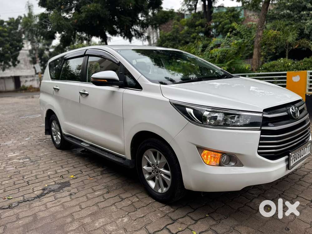 Toyota Innova Crysta 2.4 G Mt, 2018, Diesel