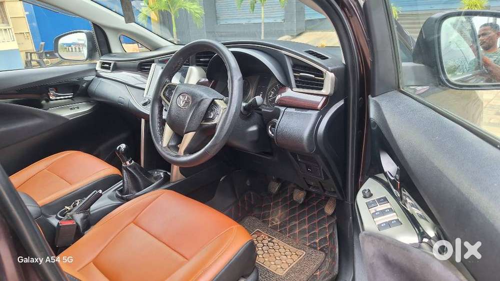 Toyota Innova 2.5 Vx 7 Str Bs-iii, 2017, Diesel