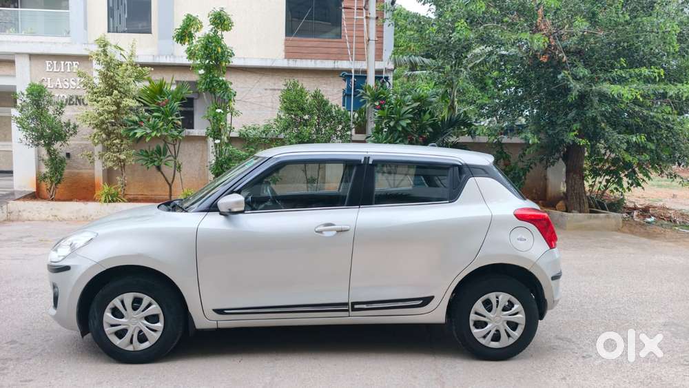 Maruti Suzuki Swift Vxi + Manual, 2021, Petrol