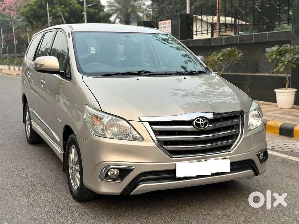 Toyota Innova 2.5 Zx 7 Str Bs-iv, 2015, Diesel