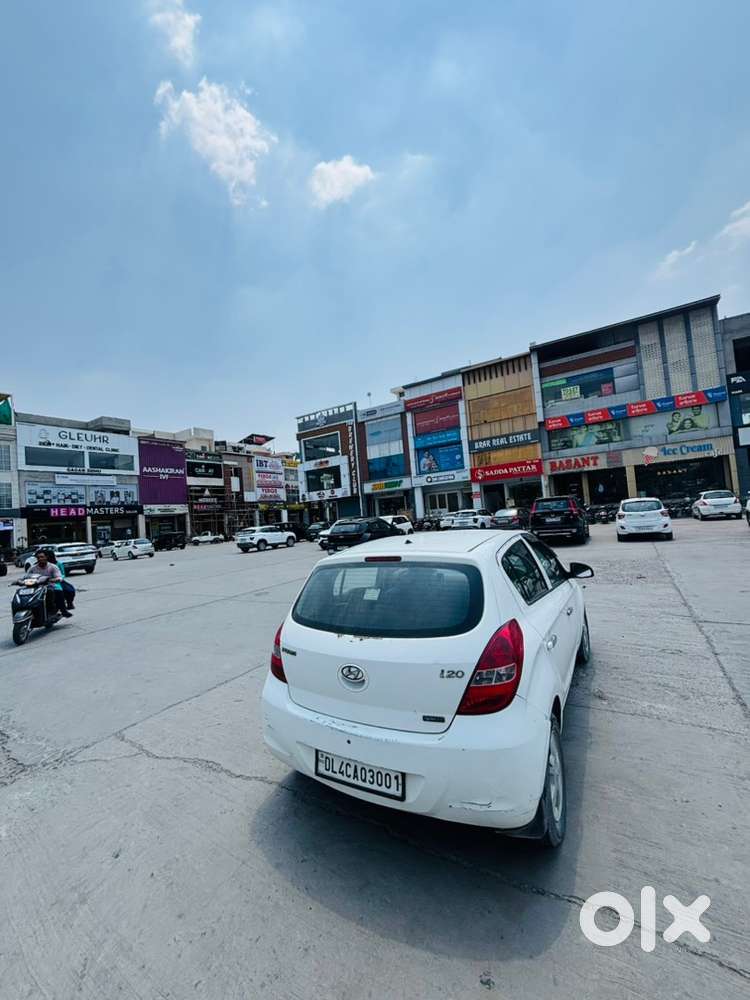 Hyundai I20 2012 Petrol 78000 Km Driven All Original Car Paint