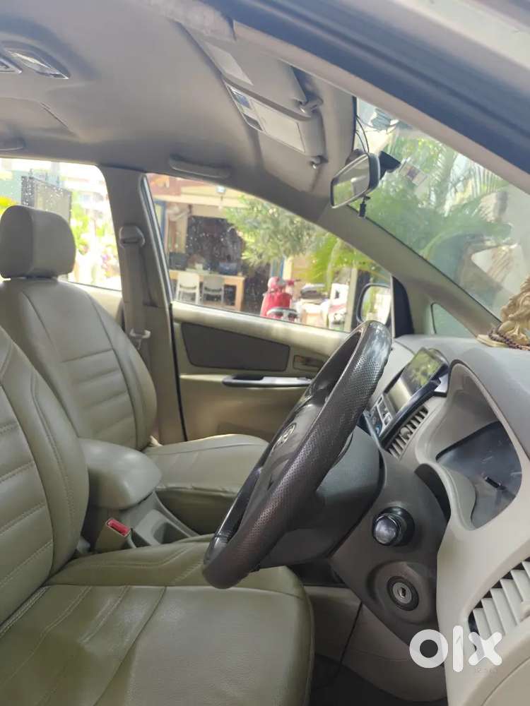 Toyota Innova 2012 Diesel Well Maintained