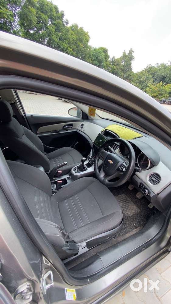 Chevrolet Cruze 2013 107000 Km Driven