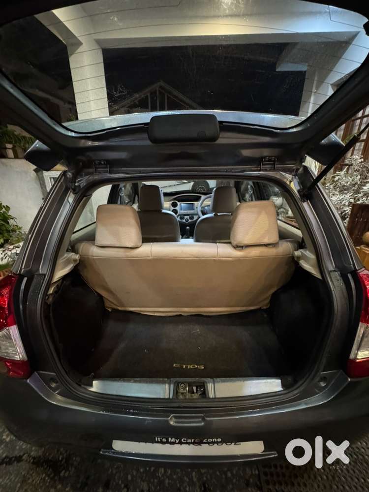 Toyota Etios Liva 2016