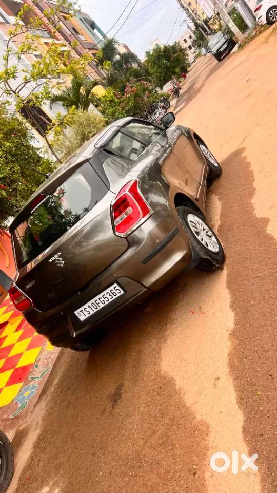 Maruti Suzuki Swift Amt Vxi, 2023, Petrol