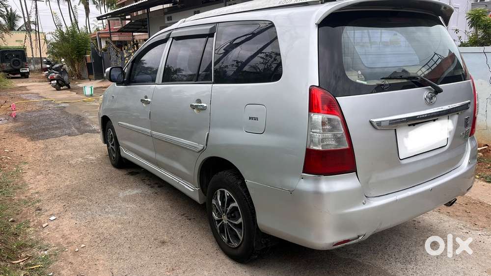 Toyota Innova Diesel 2012