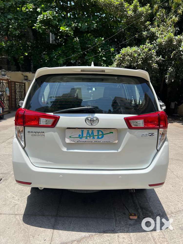 Toyota Innova Crysta 2.8z Automatic, 2016, Diesel