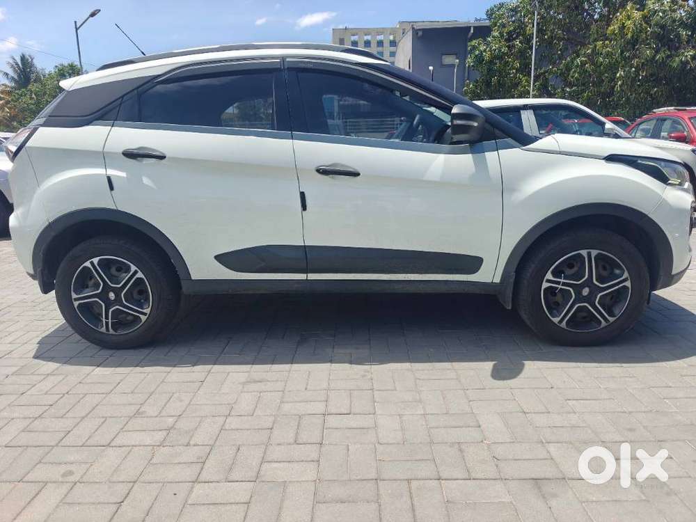 Tata Nexon 1.2 Revotron Xm, 2020, Petrol