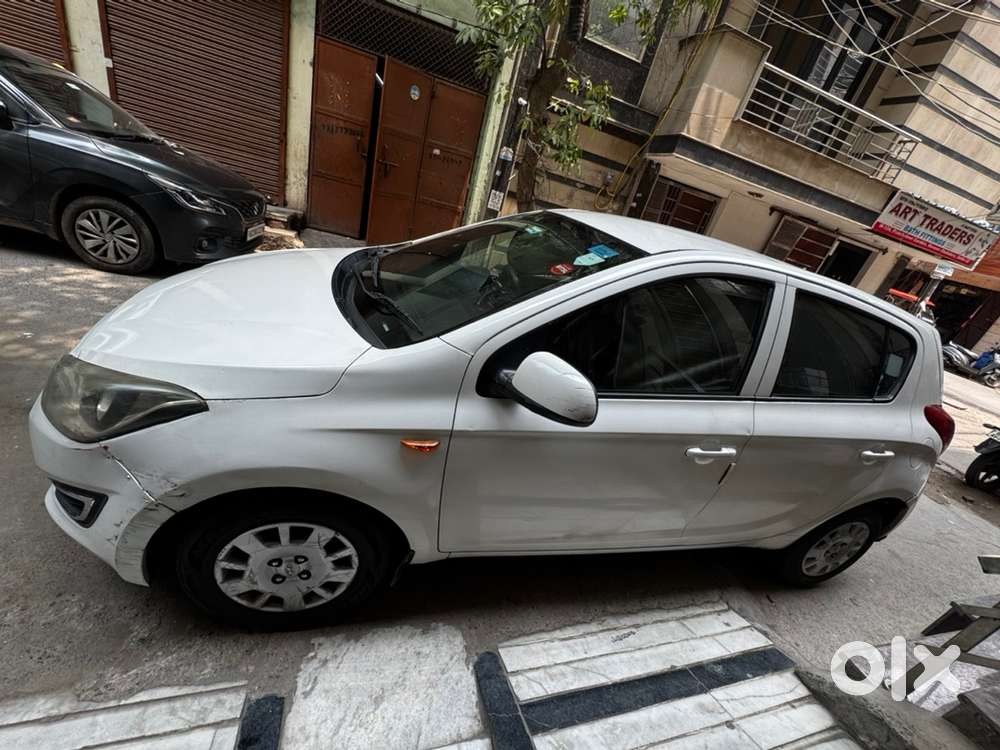 Hyundai I20 2013 Cng 107000 Km Driven