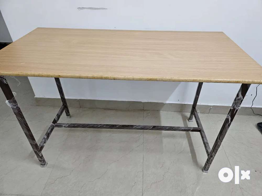 Table chair deals for study olx