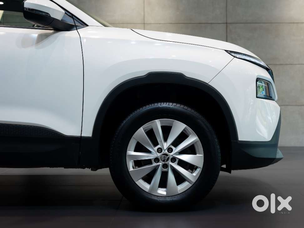 Skoda Kylaq Signature Plus, 2026, Petrol