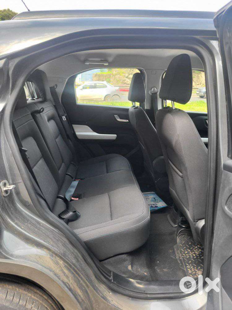 Tata Punch 1.2 Revotron Creative Dual Tone, 2024, Petrol