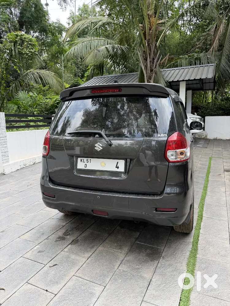 Maruti Suzuki Ertiga 2012