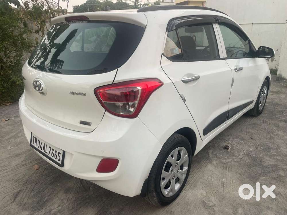 Hyundai Grand I10 2013-2016 Sportz, 2013, Petrol