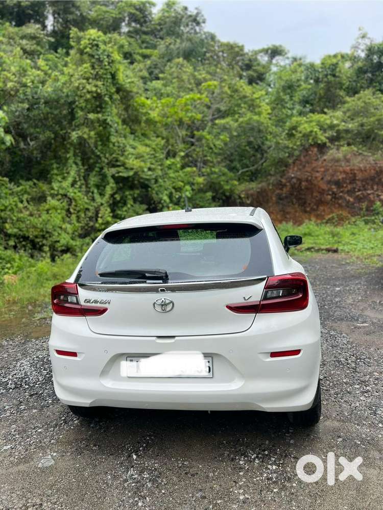 Toyota Glanza 2023 V