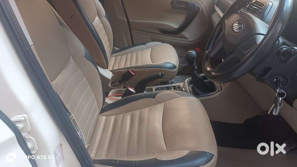 Mahindra Tuv 300 T6 Plus, 2018, Diesel