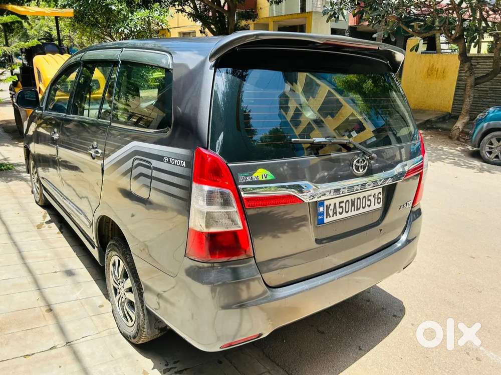Innova Top Model. Complete Showroom Maintain