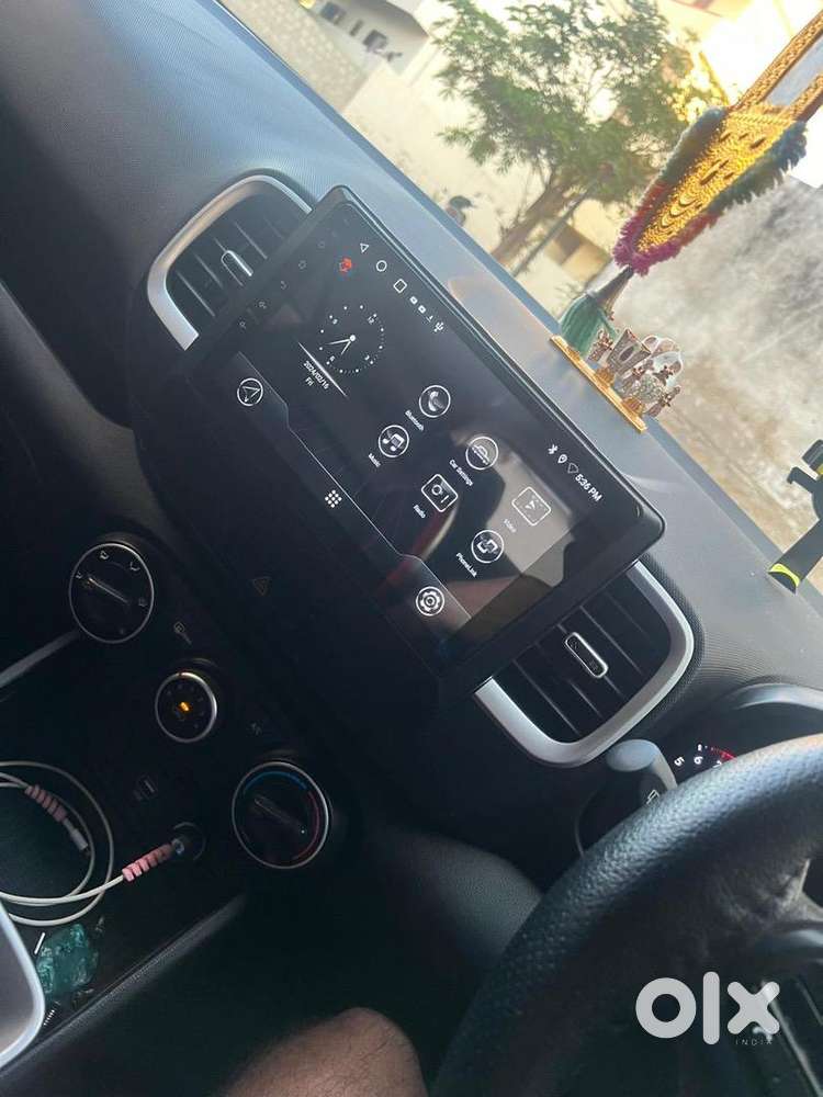 Hyundai Venue 2021 Petrol  58000 Km Driven
