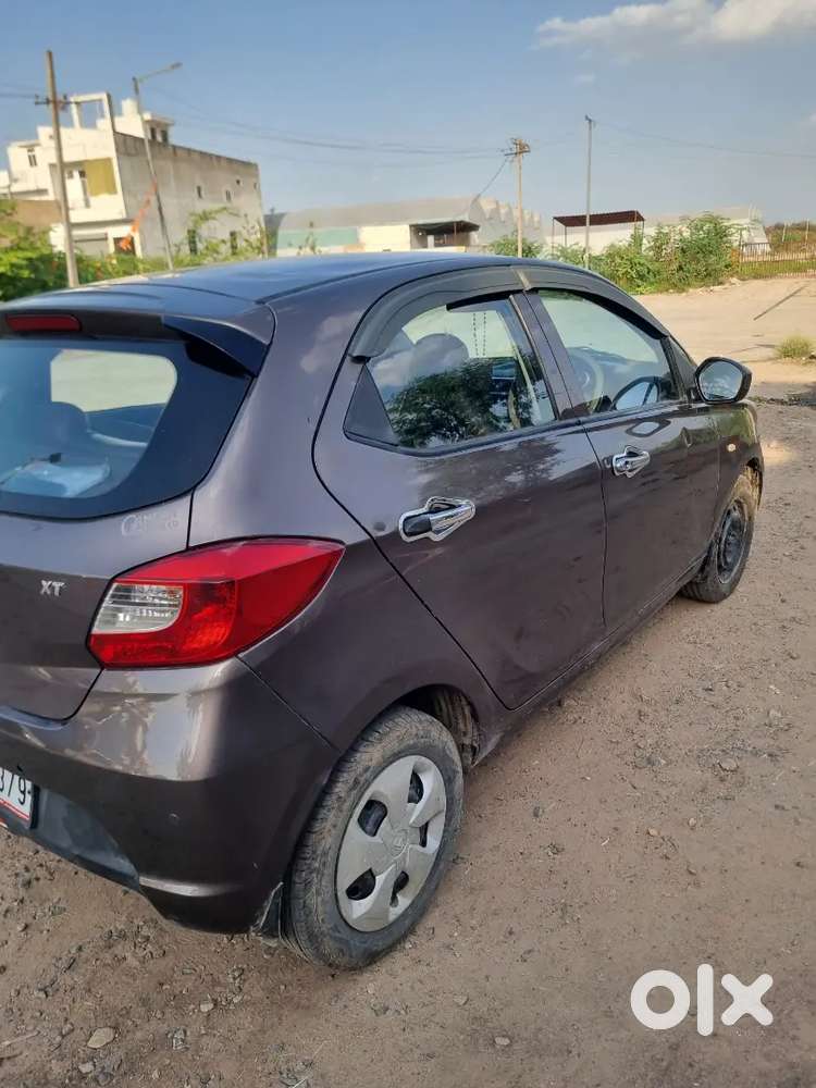 Tata Tiago 2017 Petrol 94000 Km Driven