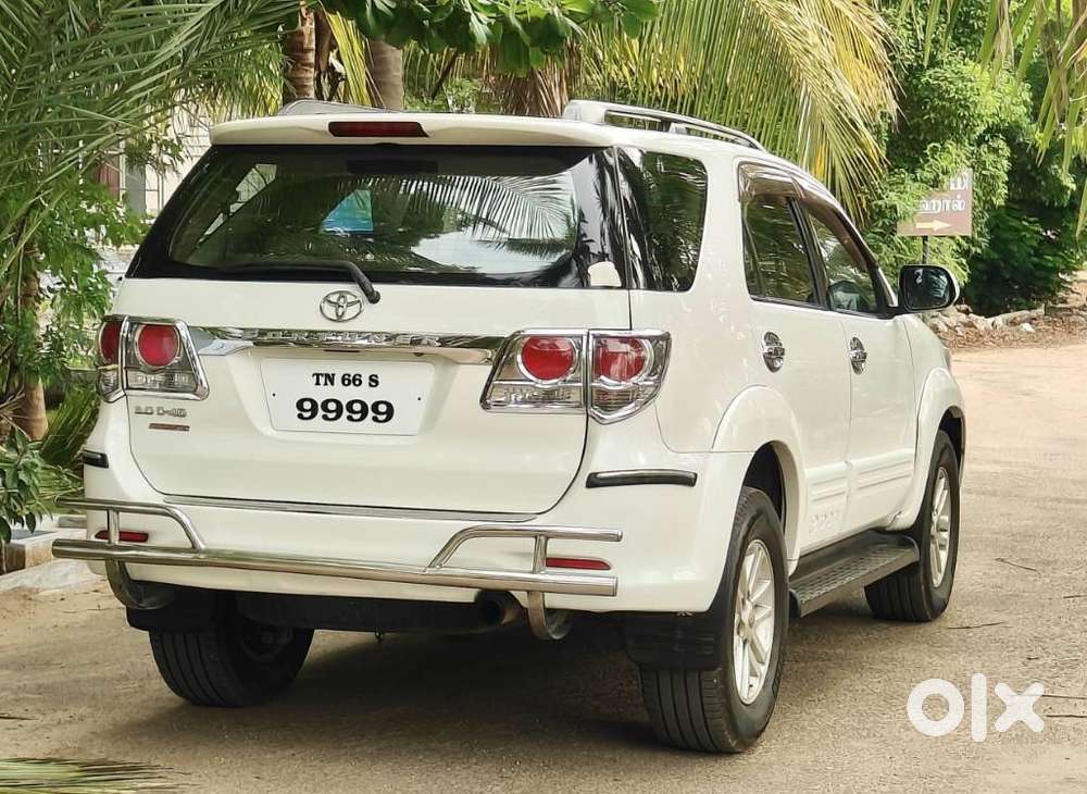 Toyota Fortuner 3.0 4x2 Automatic, 2012, Diesel