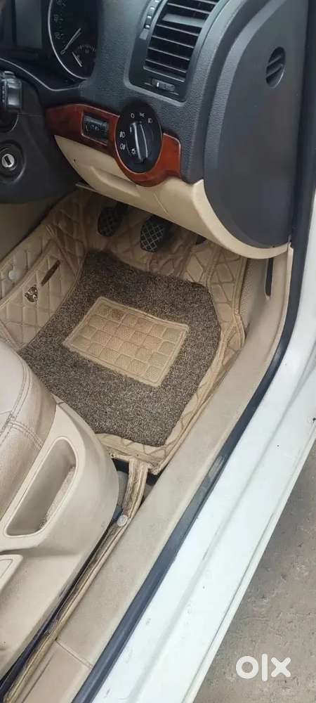 Skoda Laura Diesel Manual 2011
