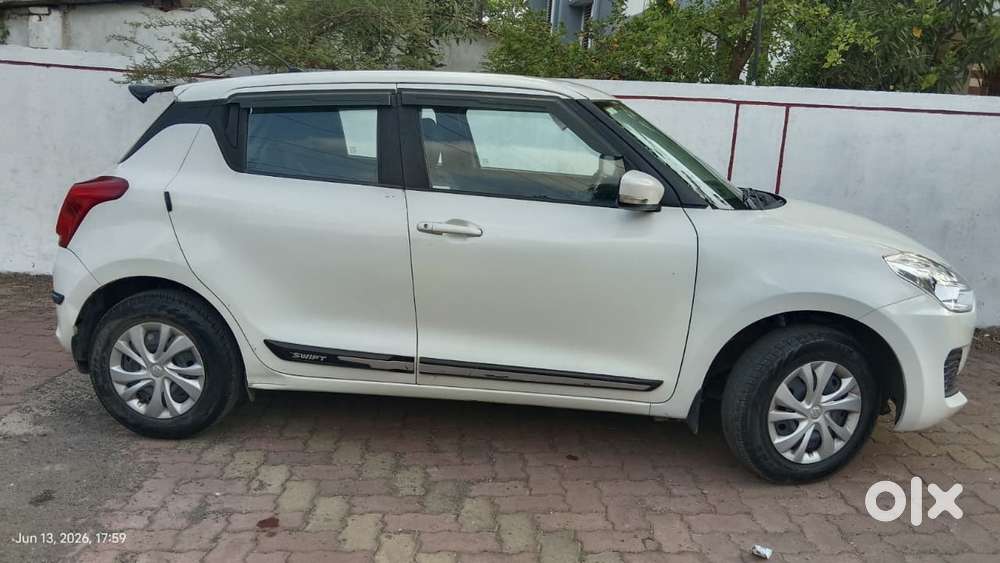 Maruti Suzuki Swift Vvt Vxi, 2021, Petrol