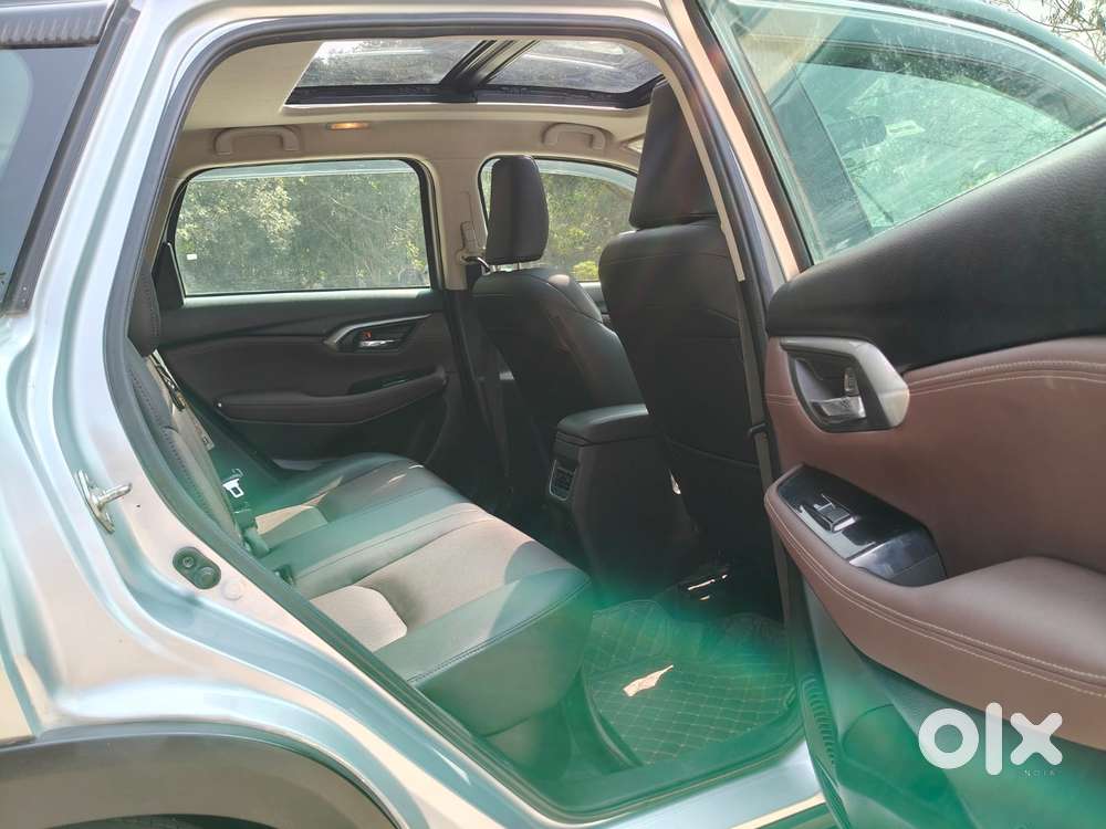 Maruti Suzuki Grand Vitara Alpha Smart Hybrid, 2023, Petrol