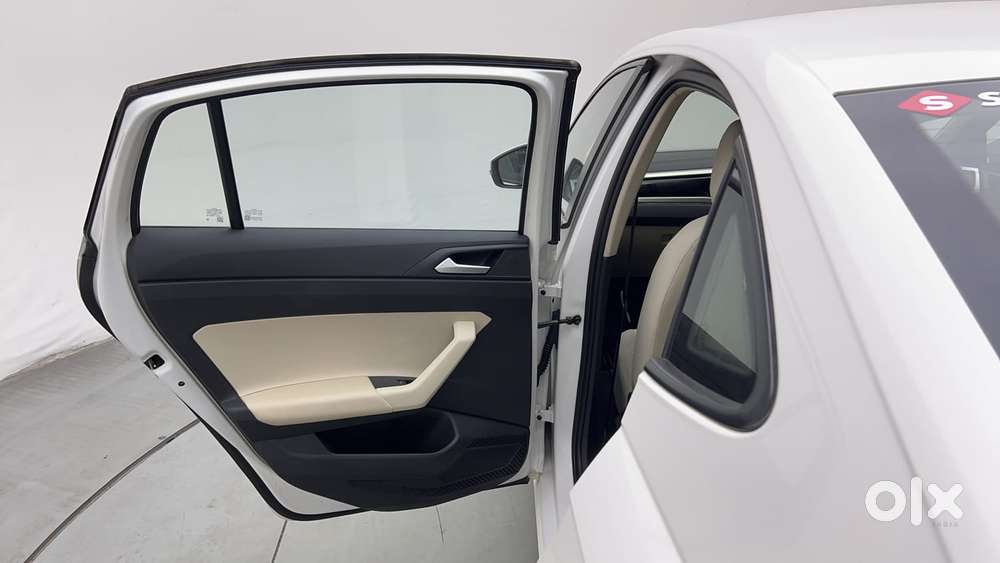 Volkswagen Virtus Highline Plus 1.0 Tsi At, 2022, Petrol