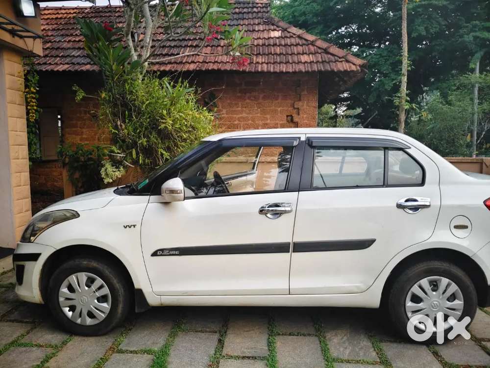 Maruti Suzuki Dzire 2016 Petrol 85000 Km Driven