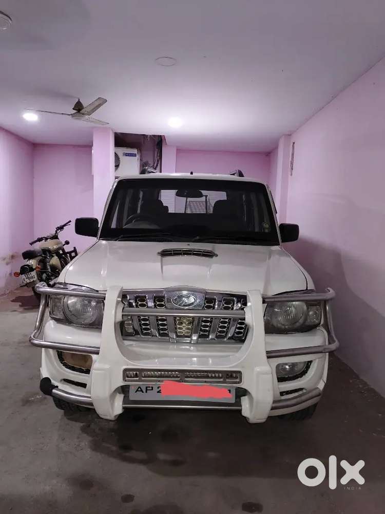 Mahindra Scorpio Classic 2011 Diesel 3.6 Lakhs