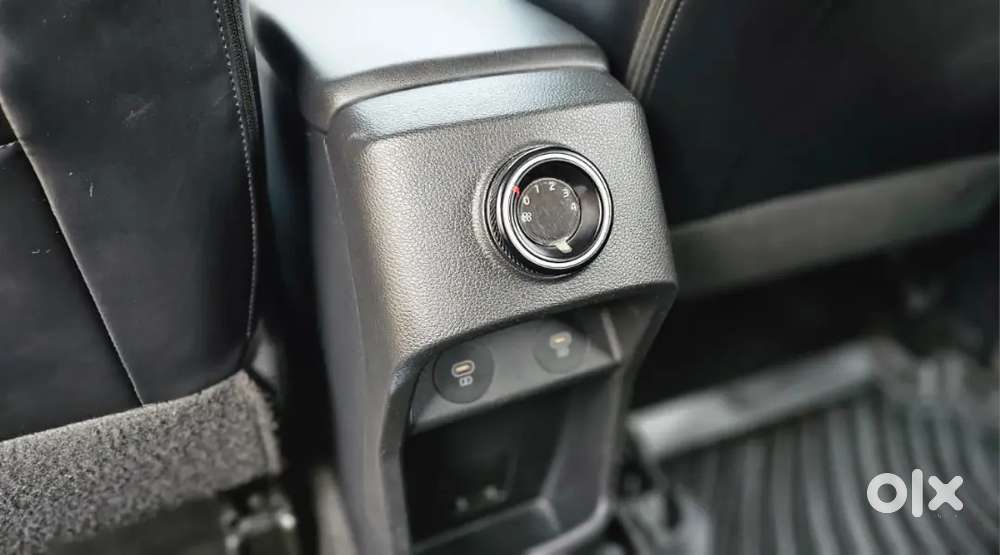 Kia Carens 2022 Petrol Well Maintained