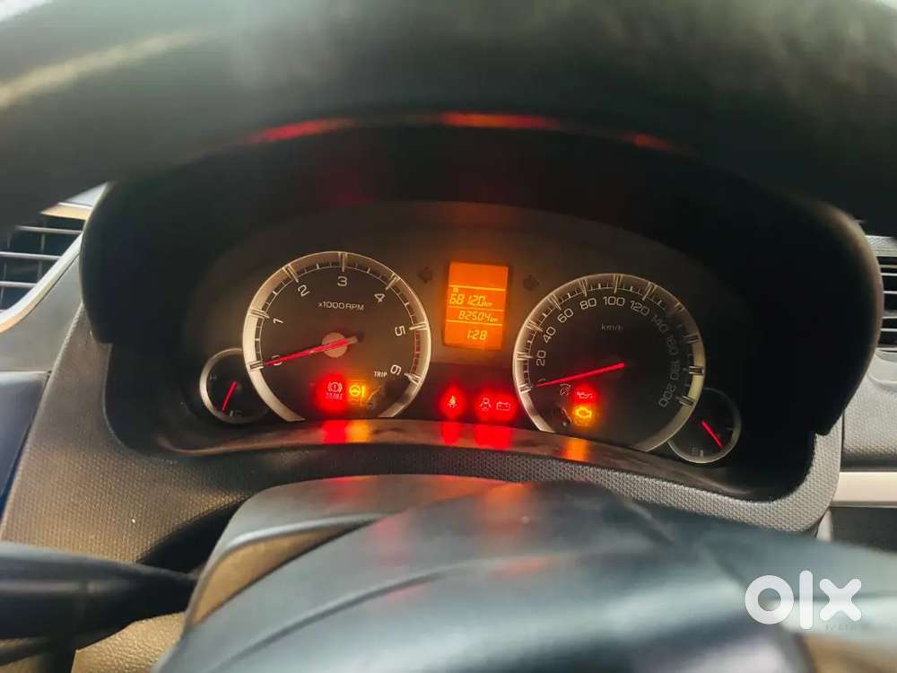 Maruti Suzuki Swift 2012 Jhansi Number Diesel
