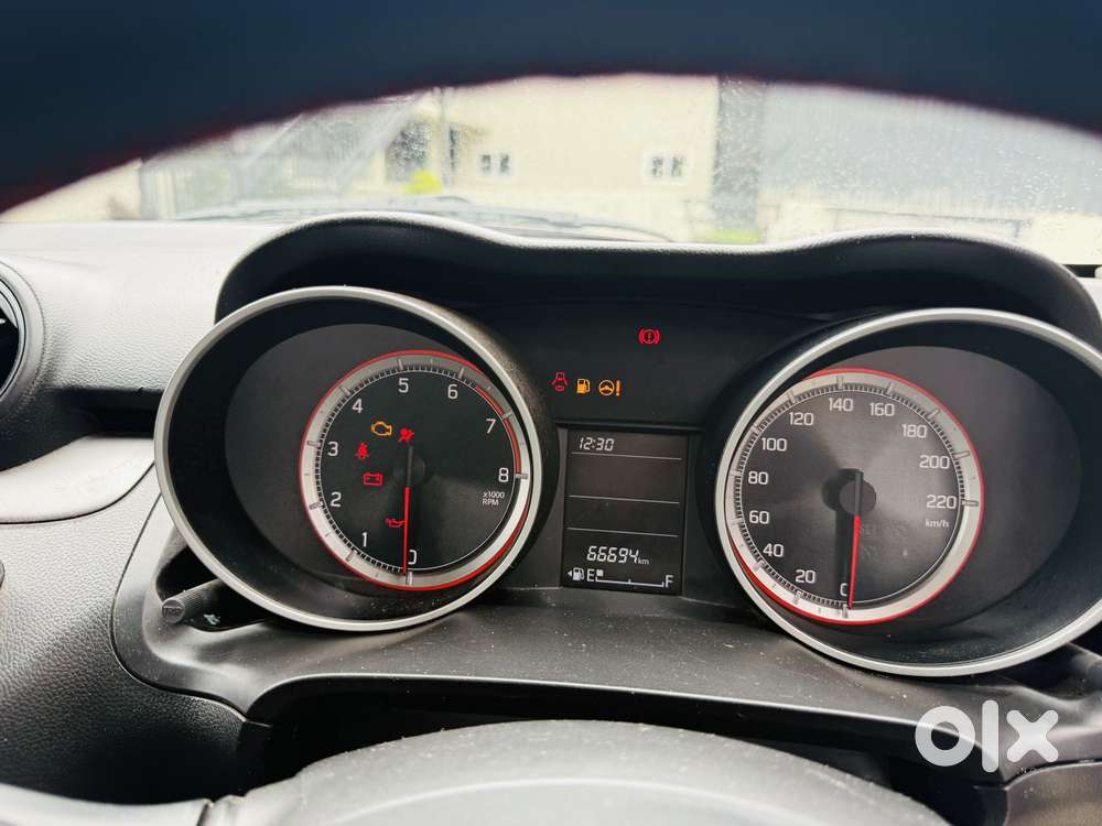 Maruti Suzuki Swift Vxi Optional, 2021, Petrol