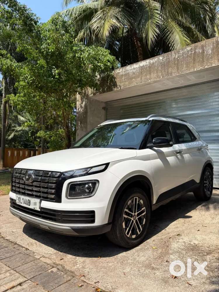Hyundai Venue 2022 Diesel 95000 Km Driven