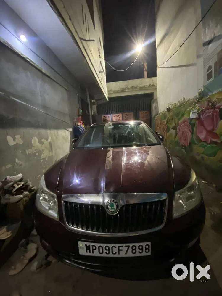 Skoda Laura 2012 Diesel 185000 Km Driven