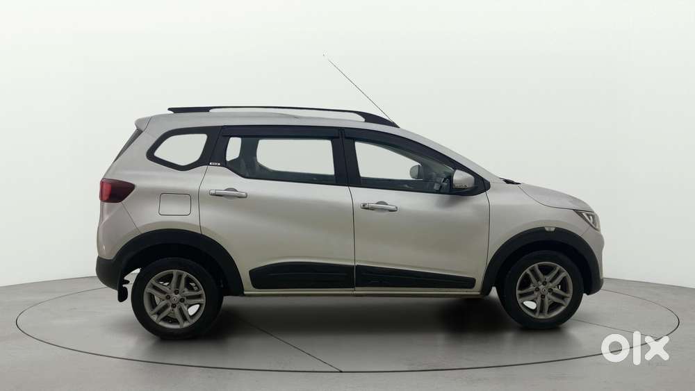 Renault Triber Rxz, 2020, Petrol