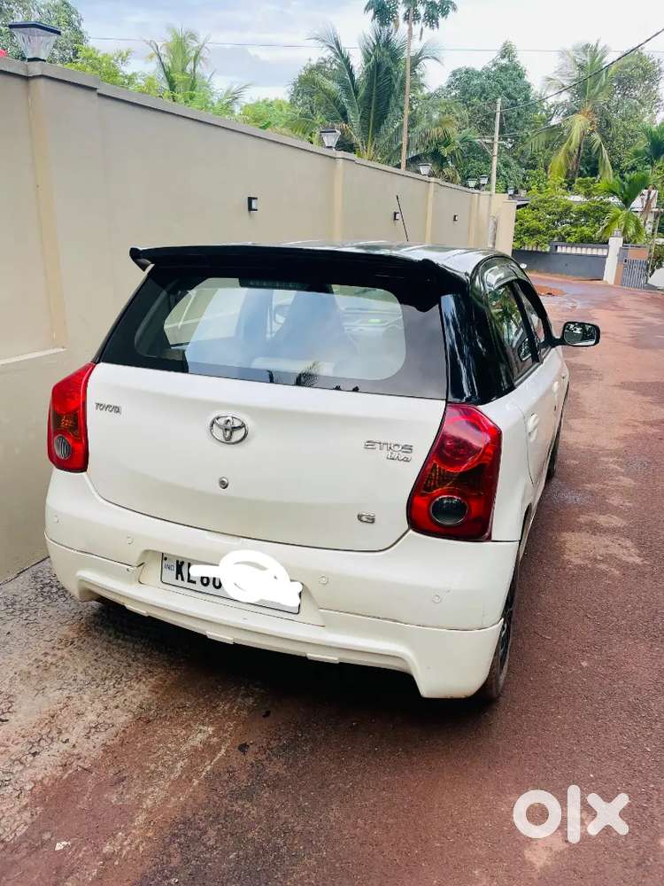 Toyota Etios Liva 2012