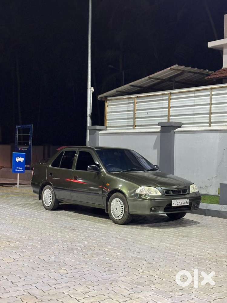 Maruti Suzuki Esteem 1999