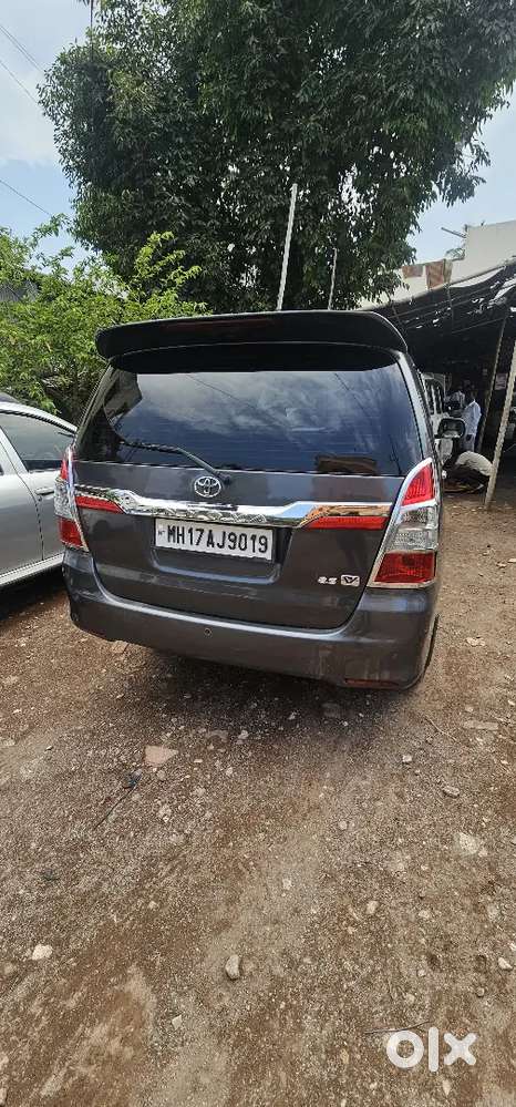 Toyota Innova 2012 Diesel Well Maintained