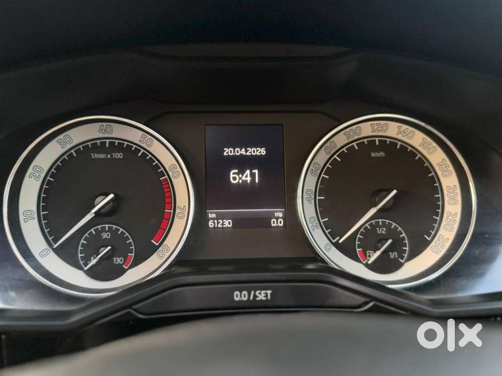 Skoda Superb 2.0 L&k Tsi At, 2019, Petrol