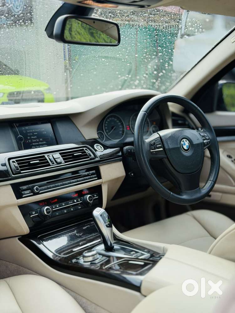 Bmw 5 Series 523i Sedan, 2011, Petrol