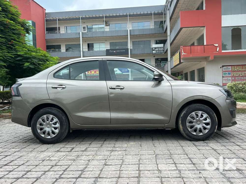 Maruti Suzuki Dzire 1.2 Vxi, 2024, Petrol