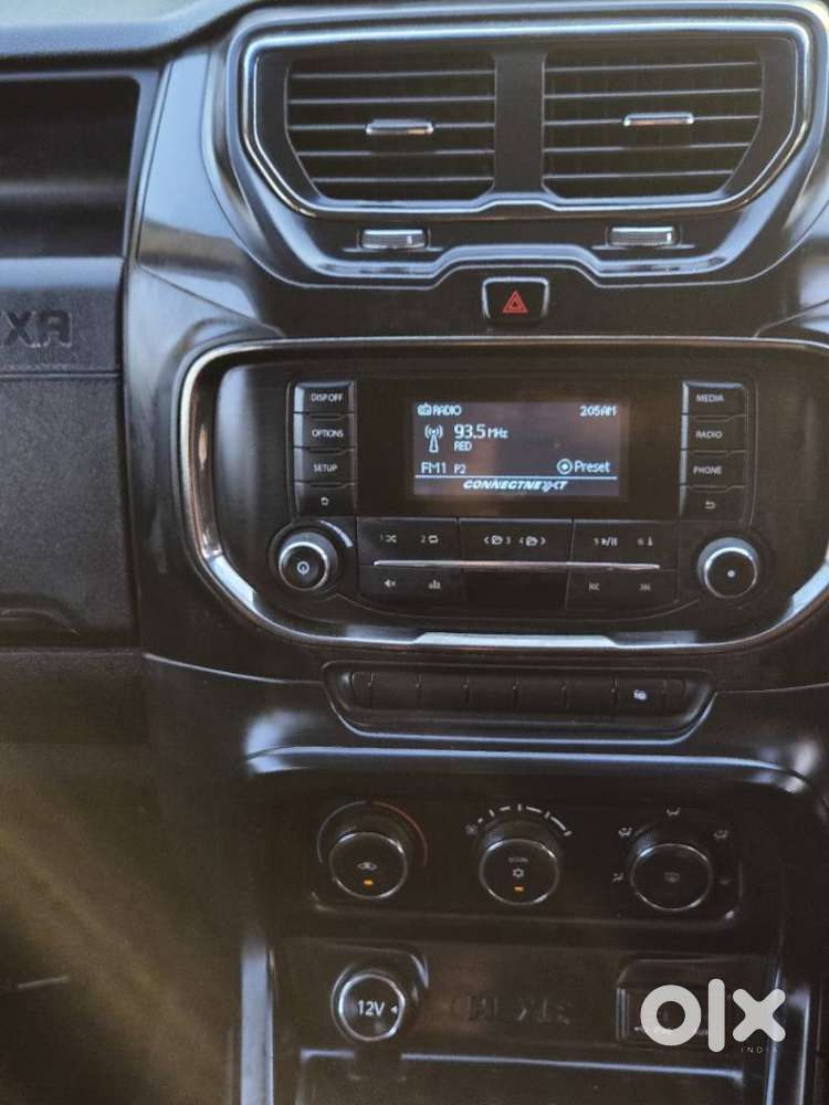Tata Hexa Xe, 2018, Diesel