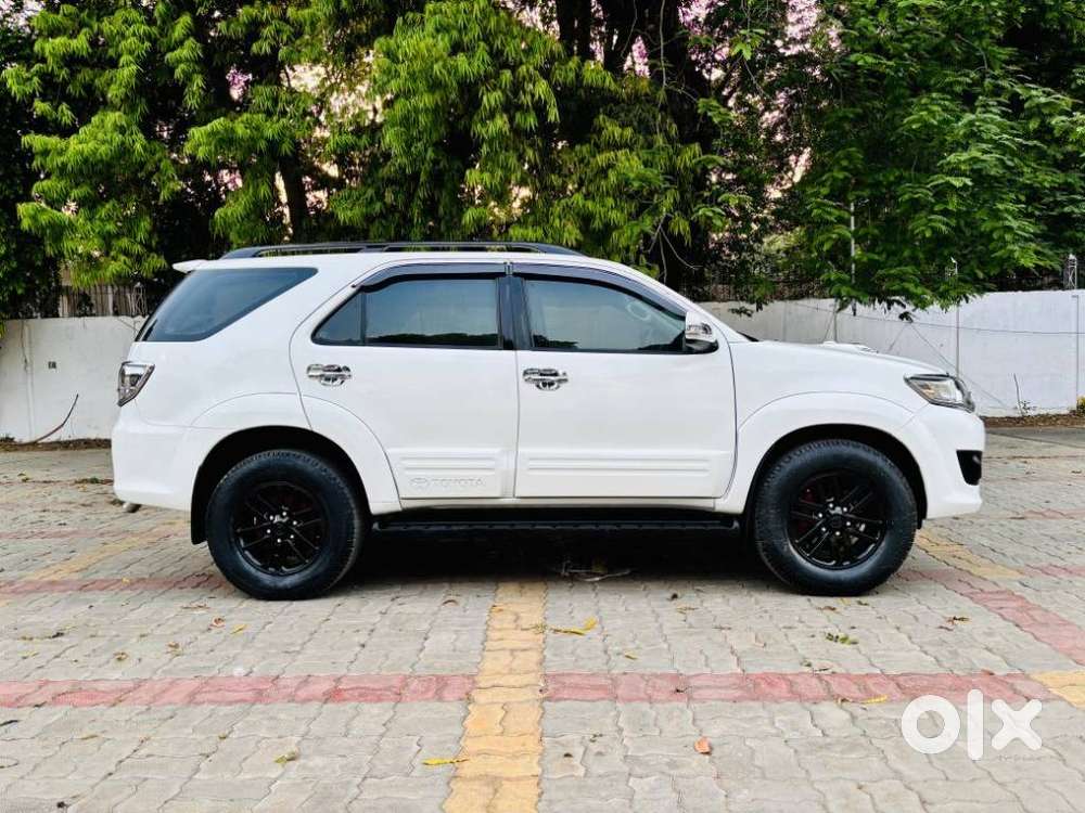 Toyota Fortuner 3.0 4x4 Manual, 2012, Diesel