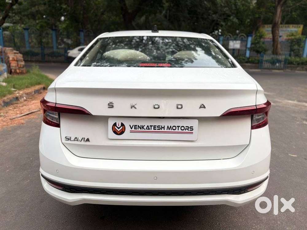 Skoda Slavia 1.0 Ambition Tsi, 2023, Petrol