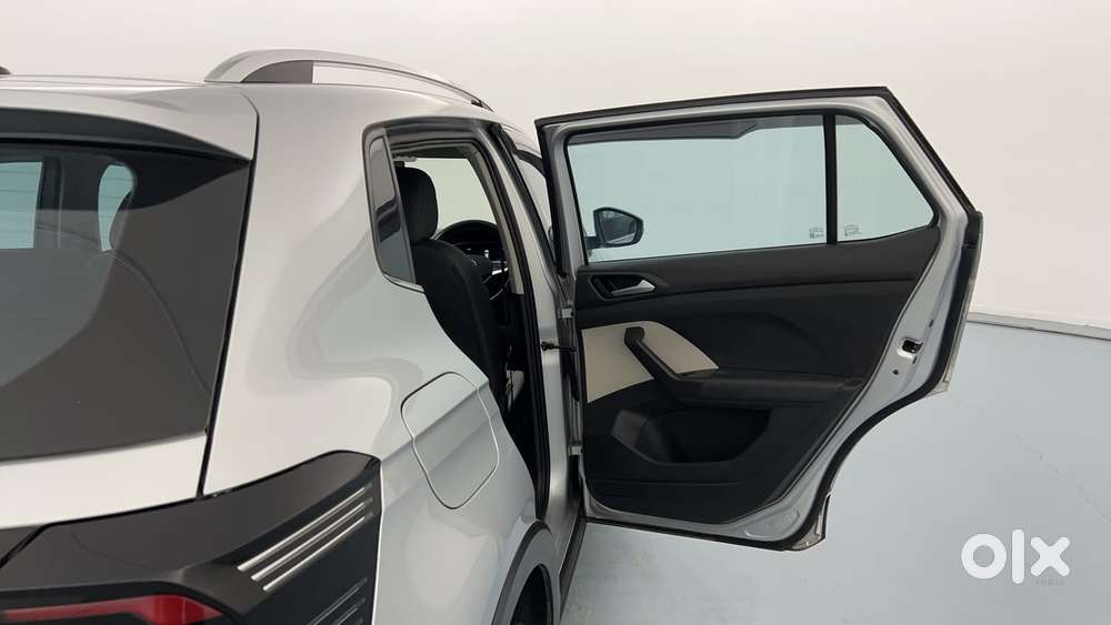 Volkswagen Taigun Topline 1.0 Tsi At (electric Seats), 2022, Petrol