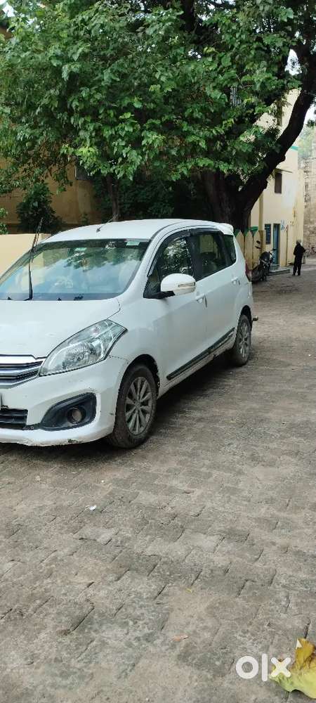 Maruti Suzuki Ertiga 2012