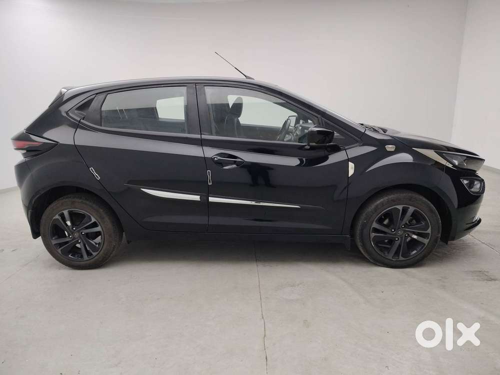 Tata Altroz Xza Plus (s) Dark Edition, 2023, Petrol