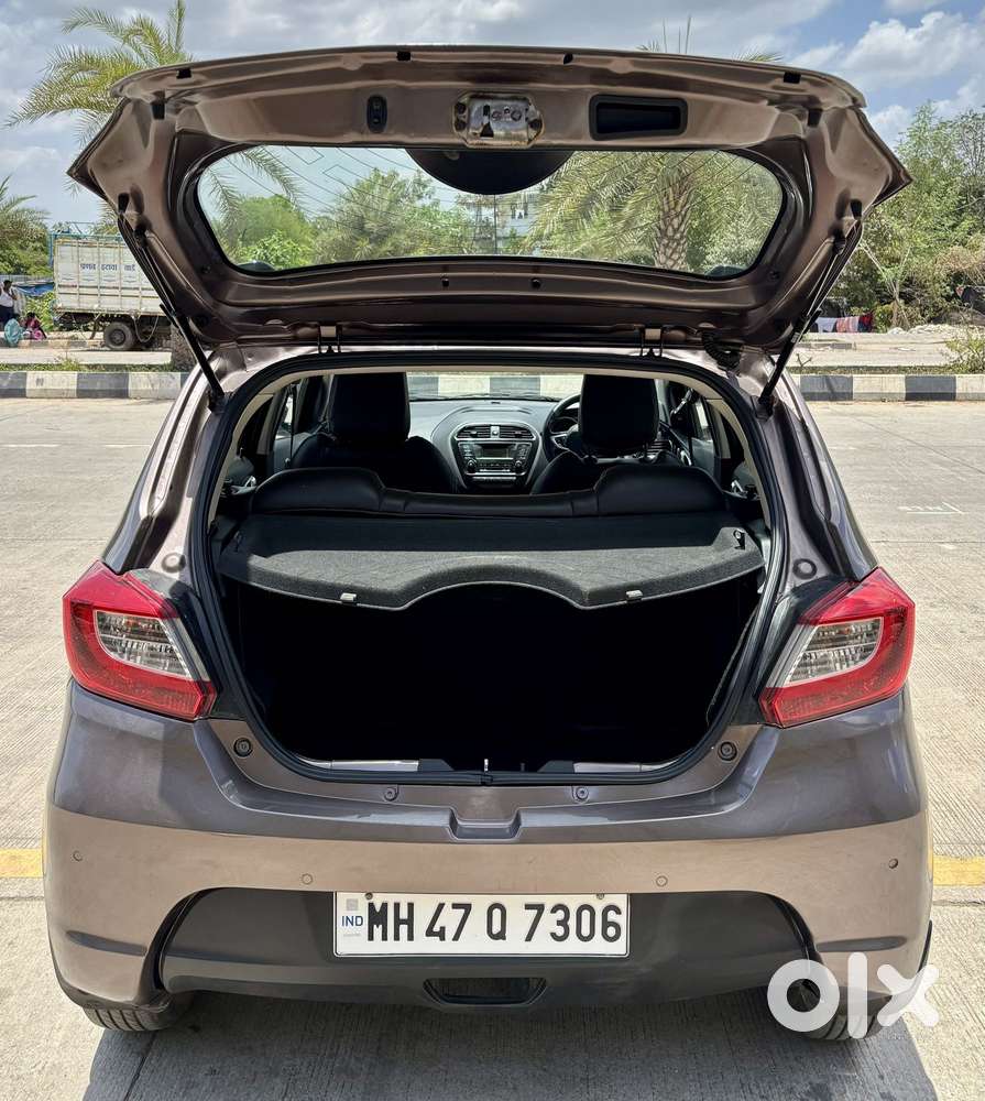 Tata Tiago Xza, 2017, Petrol
